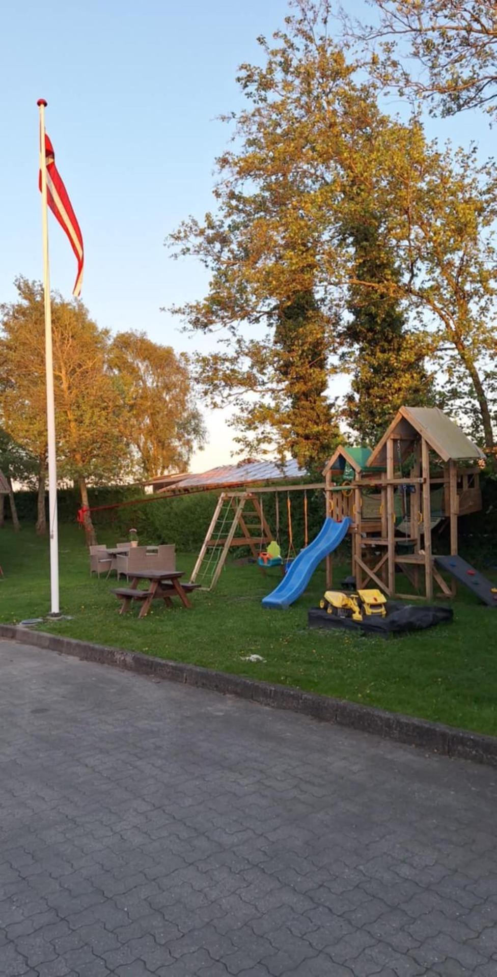 Stort Og Dejligt Vaerelse Med Privat Bad Homestay *